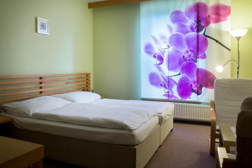 Penzion U Zamecke Zahrady Lipnik nad Becvou Exterior photo